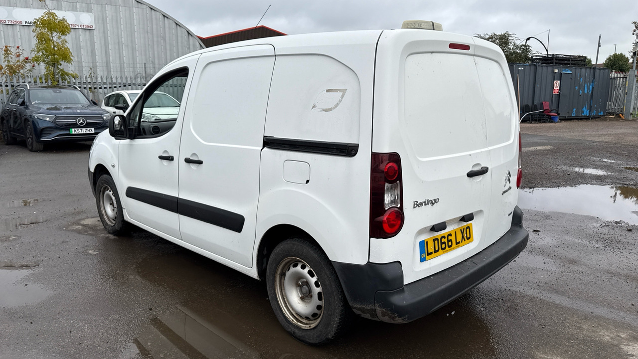 CITROEN BERLINGO 625 1.6 BlueHDi LX 100ps - فان المدمجة: صور 3 CITROEN BERLINGO 625 1.6 BlueHDi LX 100ps - فان المدمجة: صور 3
