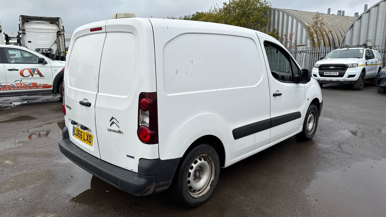 CITROEN BERLINGO 625 1.6 BlueHDi LX 100ps - فان المدمجة: صور 4 CITROEN BERLINGO 625 1.6 BlueHDi LX 100ps - فان المدمجة: صور 4