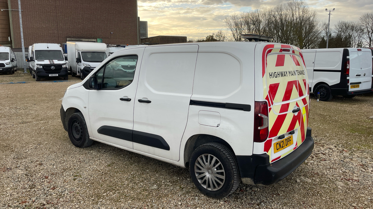 CITROEN BERLINGO ENTERPRISE 650 1.5 BLUEHDI 75PS - فان المدمجة: صور 3 CITROEN BERLINGO ENTERPRISE 650 1.5 BLUEHDI 75PS - فان المدمجة: صور 3