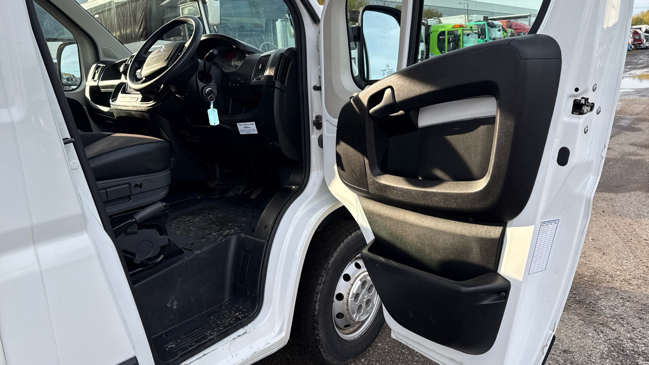 CITROEN RELAY 35 2.2 BlueHDi 140ps - الشاحنات الصغيرة صندوق مغلق: صور 5 CITROEN RELAY 35 2.2 BlueHDi 140ps - الشاحنات الصغيرة صندوق مغلق: صور 5