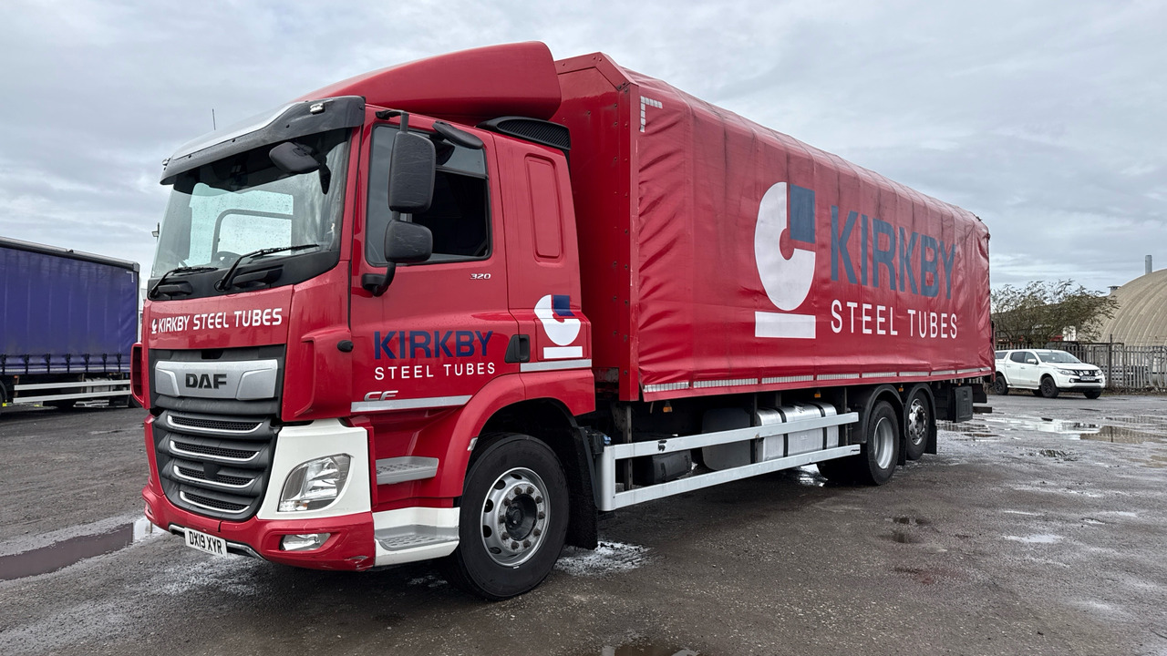 DAF CF 320 - شاحنات مسطحة: صور 2 DAF CF 320 - شاحنات مسطحة: صور 2