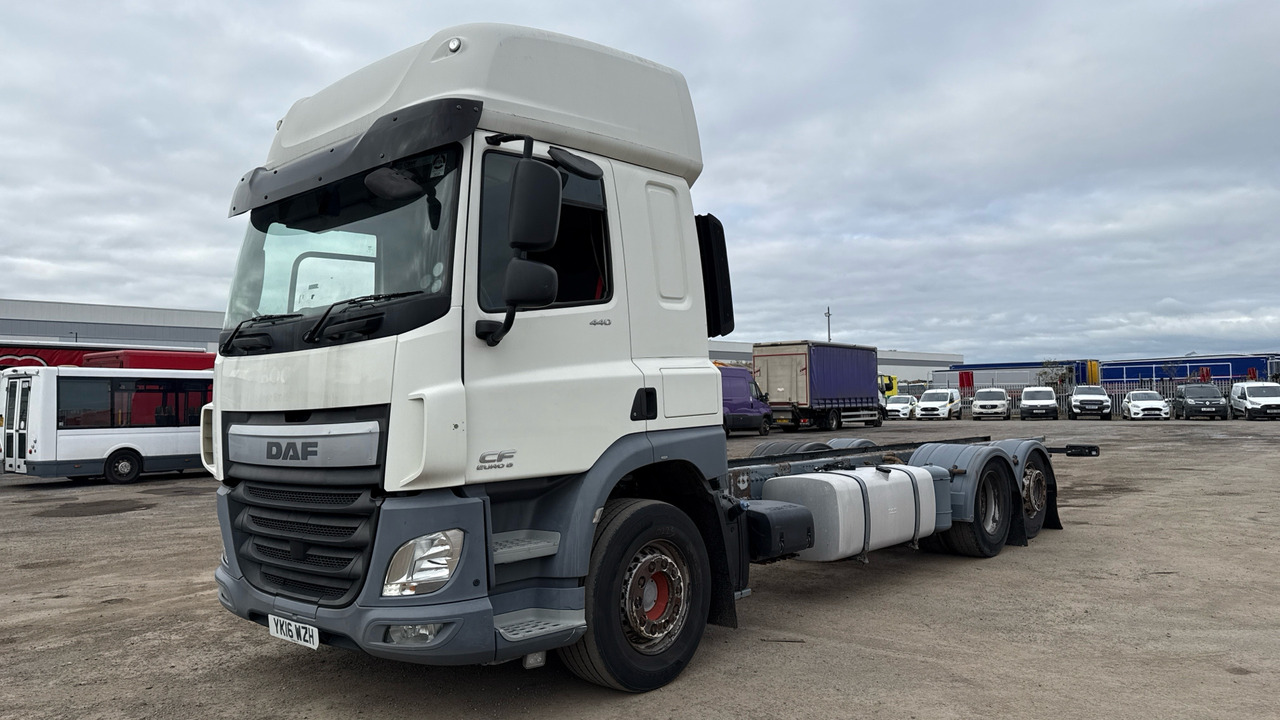 DAF CF 440 - الشاسيه شاحنة: صور 2 DAF CF 440 - الشاسيه شاحنة: صور 2