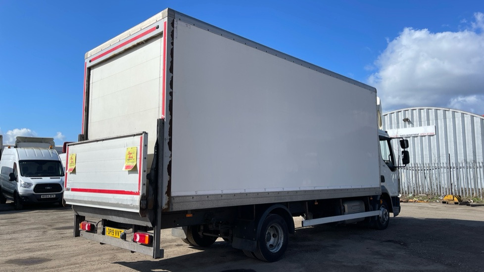 DAF LF 180 EURO 6 7.5 TONNE - بصندوق مغلق شاحنة: صور 4 DAF LF 180 EURO 6 7.5 TONNE - بصندوق مغلق شاحنة: صور 4