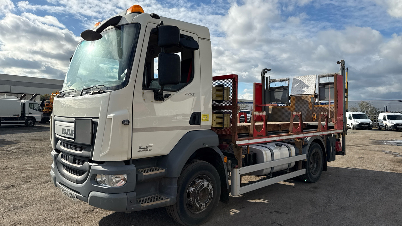 DAF LF 220 - شاحنات مسطحة: صور 2 DAF LF 220 - شاحنات مسطحة: صور 2