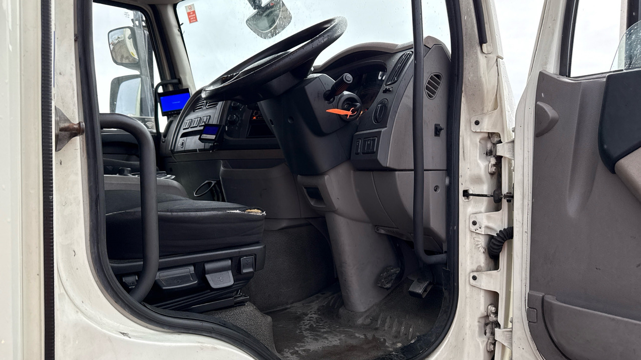 DAF LF 320 - بصندوق مغلق شاحنة: صور 5 DAF LF 320 - بصندوق مغلق شاحنة: صور 5