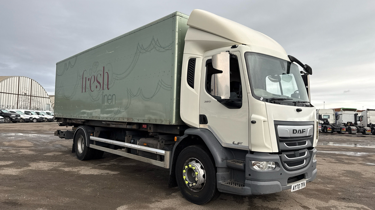 DAF LF 320 - بصندوق مغلق شاحنة: صور 1 DAF LF 320 - بصندوق مغلق شاحنة: صور 1
