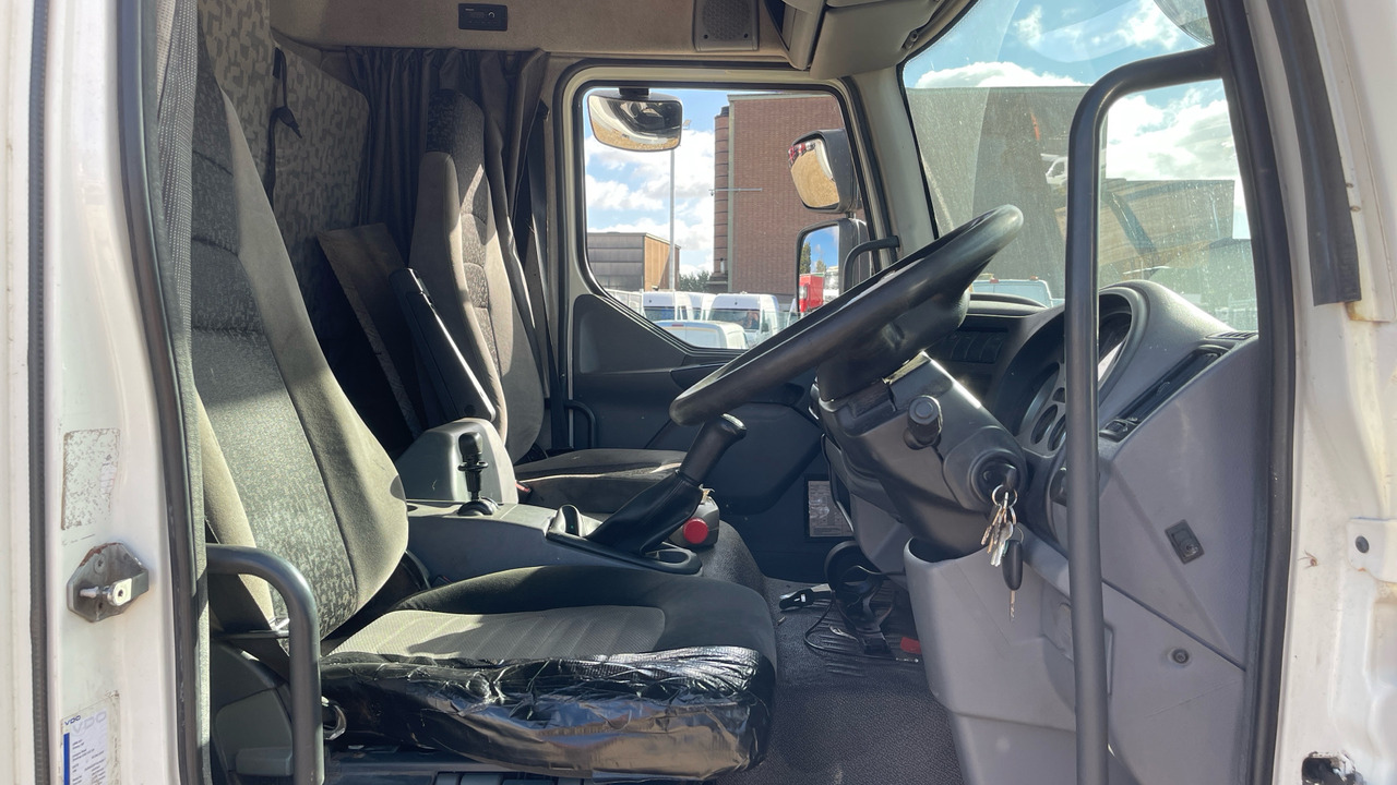 DAF LF 55.220 - شاحنات مسطحة: صور 5 DAF LF 55.220 - شاحنات مسطحة: صور 5