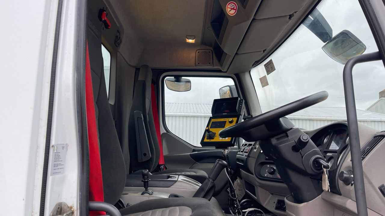 DAF LF 55.220 - جرافة ثلج: صور 5 DAF LF 55.220 - جرافة ثلج: صور 5