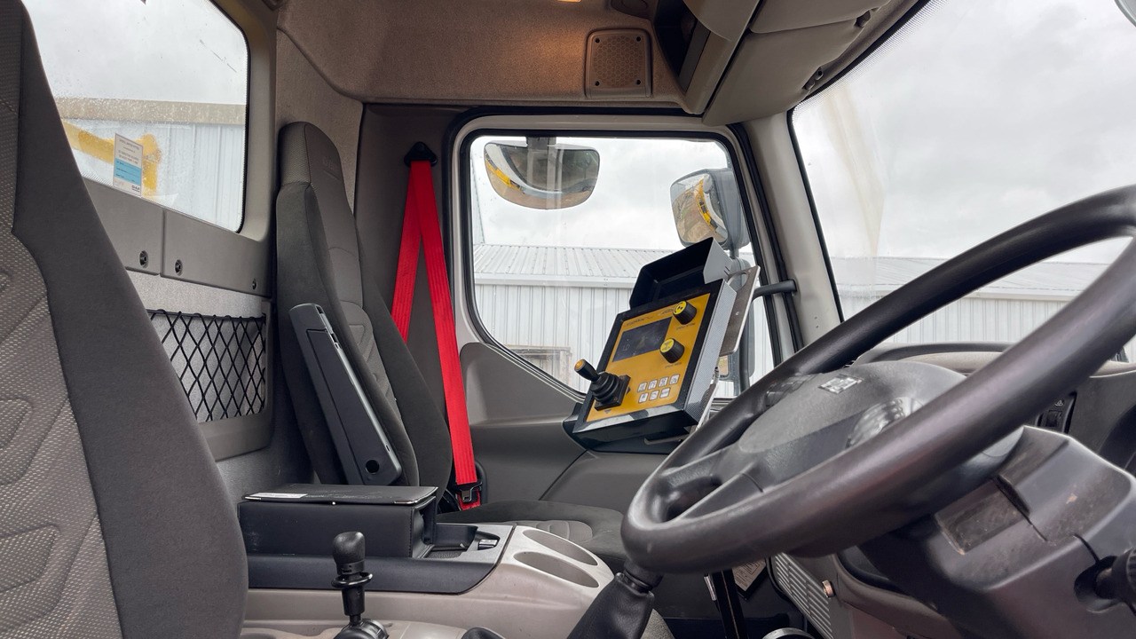 DAF LF 55.220 - جرافة ثلج: صور 5 DAF LF 55.220 - جرافة ثلج: صور 5