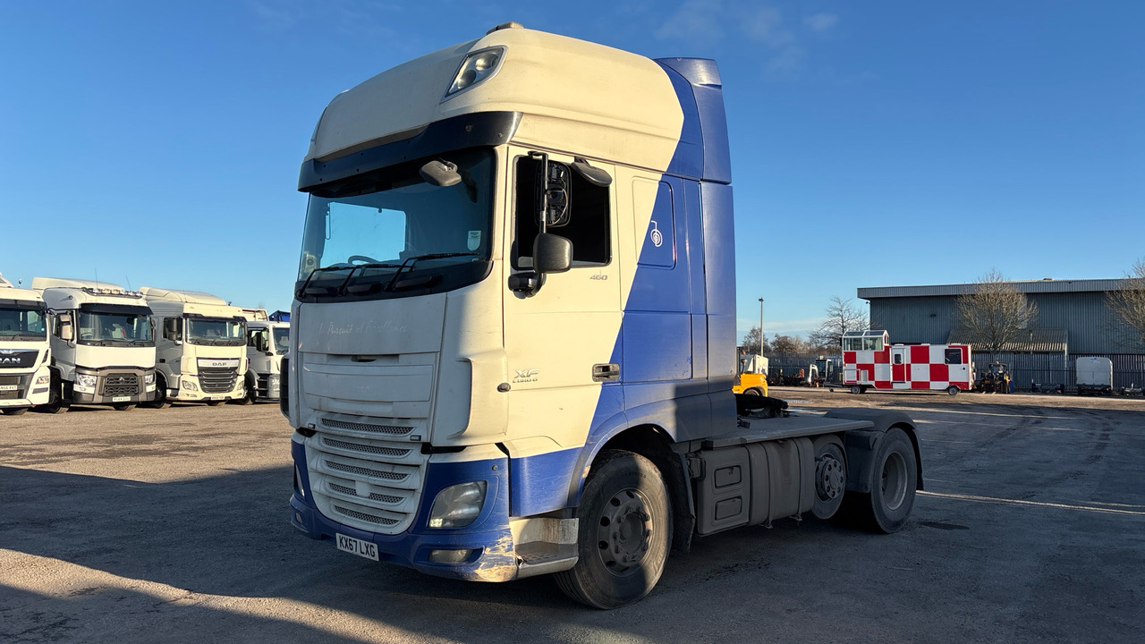 DAF XF 460 - شاحنة جرار: صور 2 DAF XF 460 - شاحنة جرار: صور 2