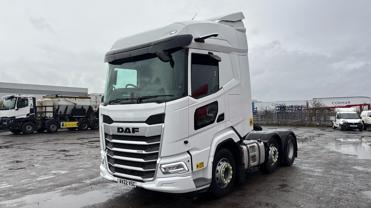 DAF XF 530 - شاحنة جرار: صور 2 DAF XF 530 - شاحنة جرار: صور 2