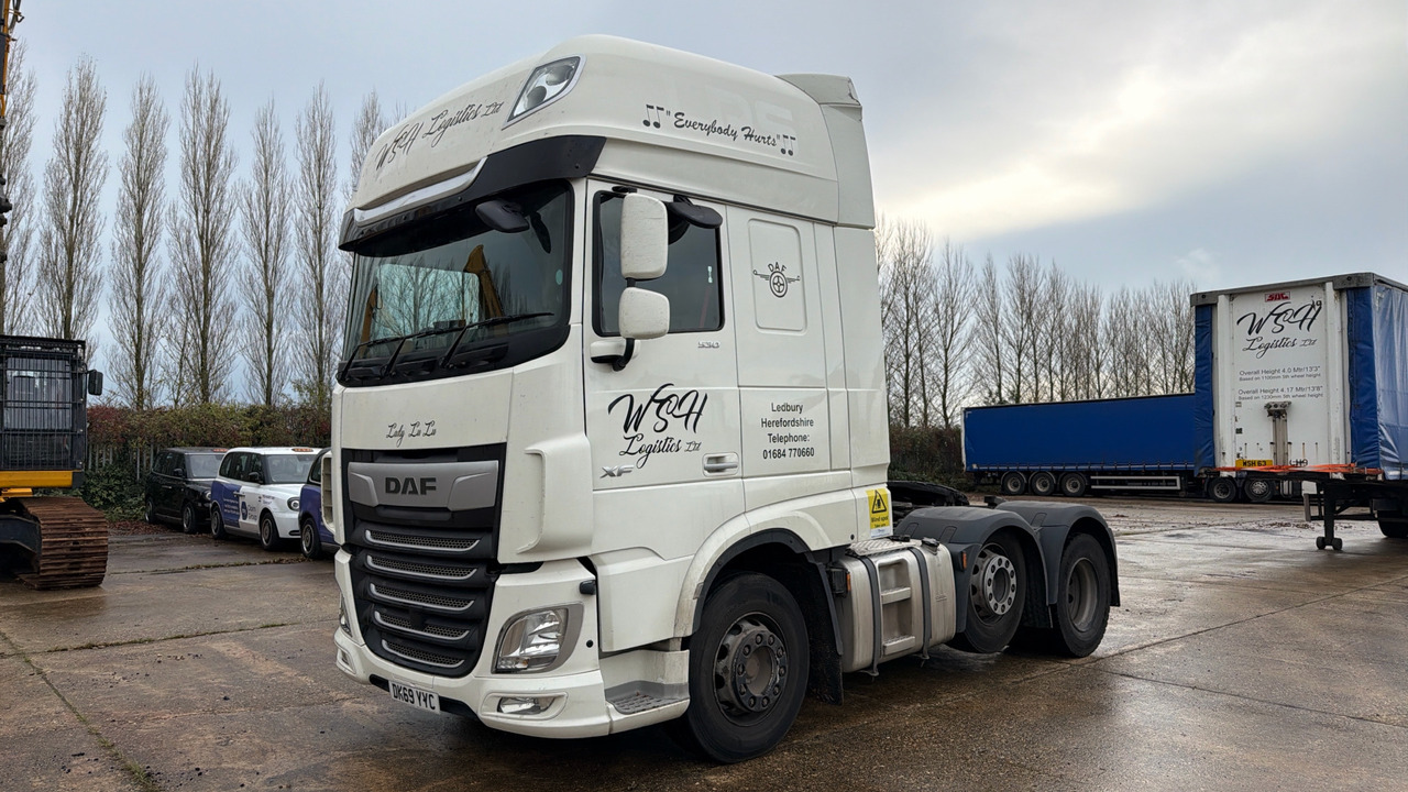 DAF XF 530 - شاحنة جرار: صور 2 DAF XF 530 - شاحنة جرار: صور 2
