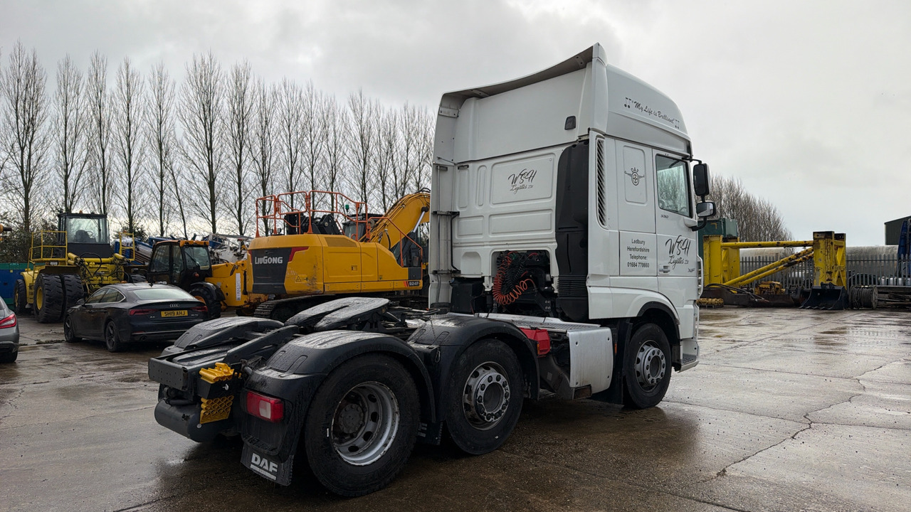 DAF XF 530 - شاحنة جرار: صور 4 DAF XF 530 - شاحنة جرار: صور 4