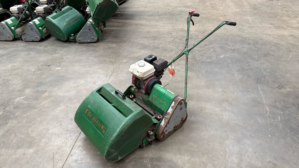 DENNIS FT510 PEDESTRIAN CYLINDER MOWER WITH 5K UNIT AND GRASS BOX - جزازة المروج: صور 2 DENNIS FT510 PEDESTRIAN CYLINDER MOWER WITH 5K UNIT AND GRASS BOX - جزازة المروج: صور 2