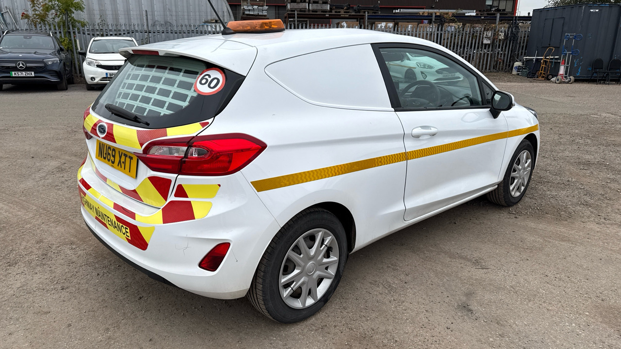 FORD FIESTA 1.5 TDCi - سيارة: صور 4 FORD FIESTA 1.5 TDCi - سيارة: صور 4