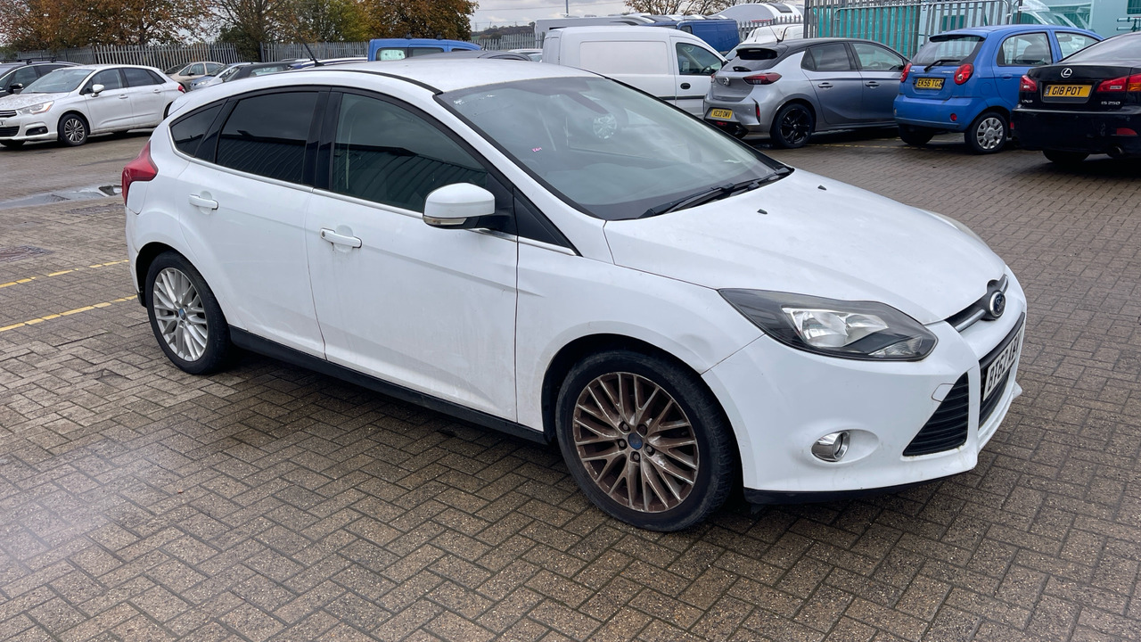 FORD FOCUS 1.0 ECO BOOST - هاتشباك: صور 1 FORD FOCUS 1.0 ECO BOOST - هاتشباك: صور 1