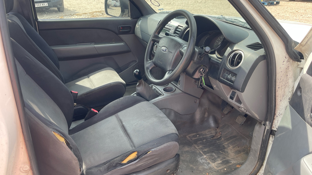 FORD RANGER - شاحنة البيك أب: صور 5 FORD RANGER - شاحنة البيك أب: صور 5