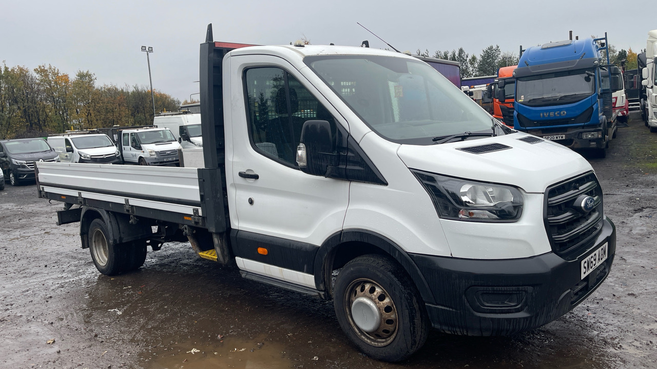 FORD TRANSIT 350 2.0 TDCi 130PS LEADER - الشاحنات الصغيرة المسطحة: صور 1 FORD TRANSIT 350 2.0 TDCi 130PS LEADER - الشاحنات الصغيرة المسطحة: صور 1