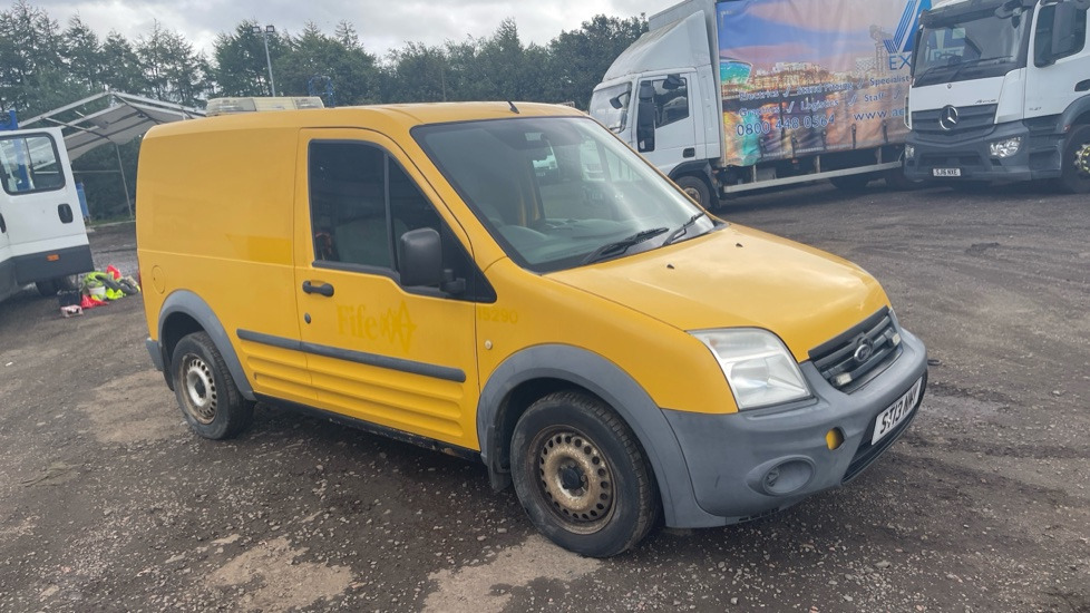 FORD TRANSIT CONNECT T200 1.8 TDCI 75PS - فان المدمجة: صور 5 FORD TRANSIT CONNECT T200 1.8 TDCI 75PS - فان المدمجة: صور 5