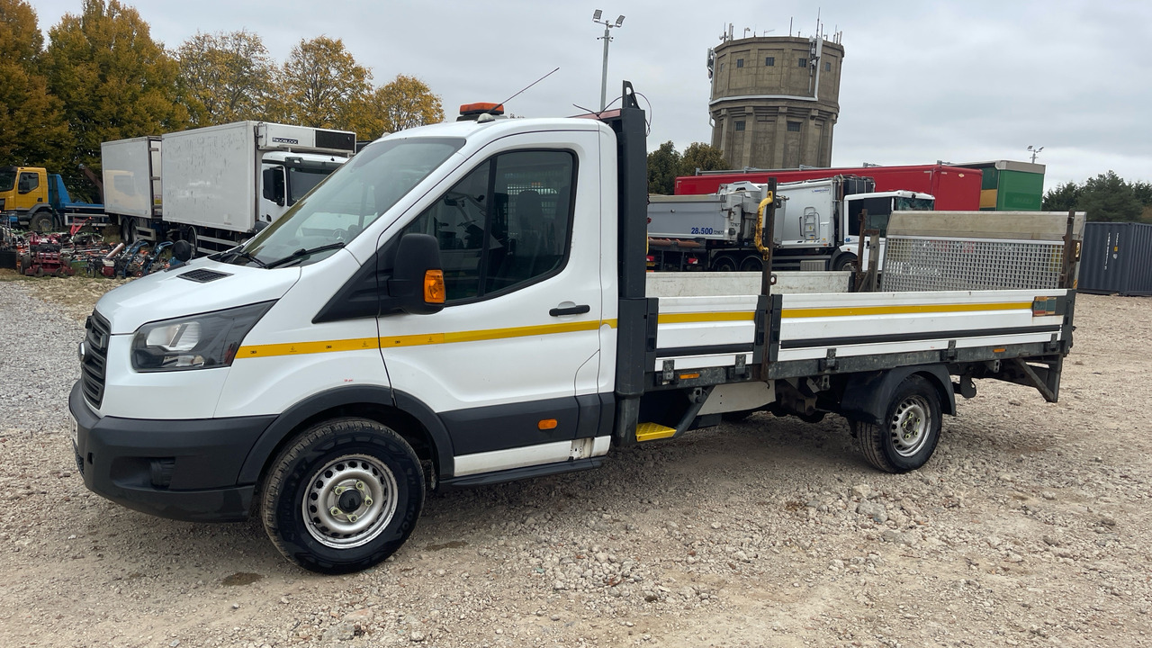 Ford Transit 350 2.0 TDCI 130PS - الشاحنات الصغيرة المسطحة: صور 2 Ford Transit 350 2.0 TDCI 130PS - الشاحنات الصغيرة المسطحة: صور 2