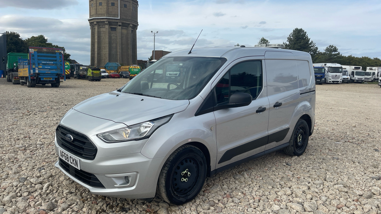 Ford Transit Connect 220 TREND 1.5 ECOBLUE 100PS - فان المدمجة: صور 2 Ford Transit Connect 220 TREND 1.5 ECOBLUE 100PS - فان المدمجة: صور 2