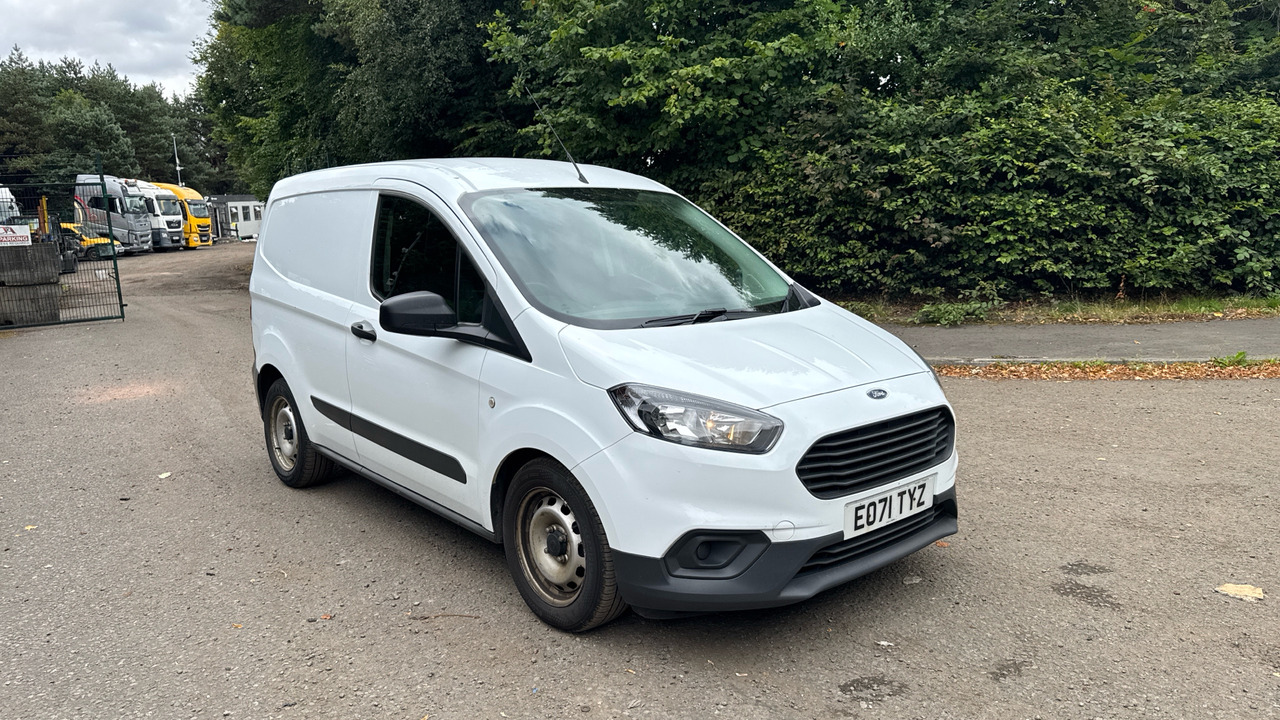 Ford Transit Courier 1.5 TDCI 75PS BASE - فان المدمجة: صور 1 Ford Transit Courier 1.5 TDCI 75PS BASE - فان المدمجة: صور 1