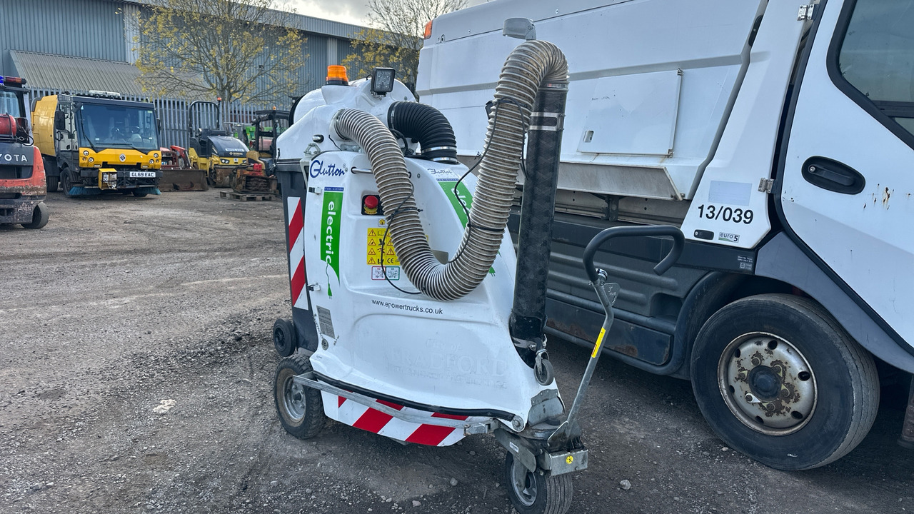 GLUTTON COLLECT 2411 - معدات البناء: صور 1 GLUTTON COLLECT 2411 - معدات البناء: صور 1