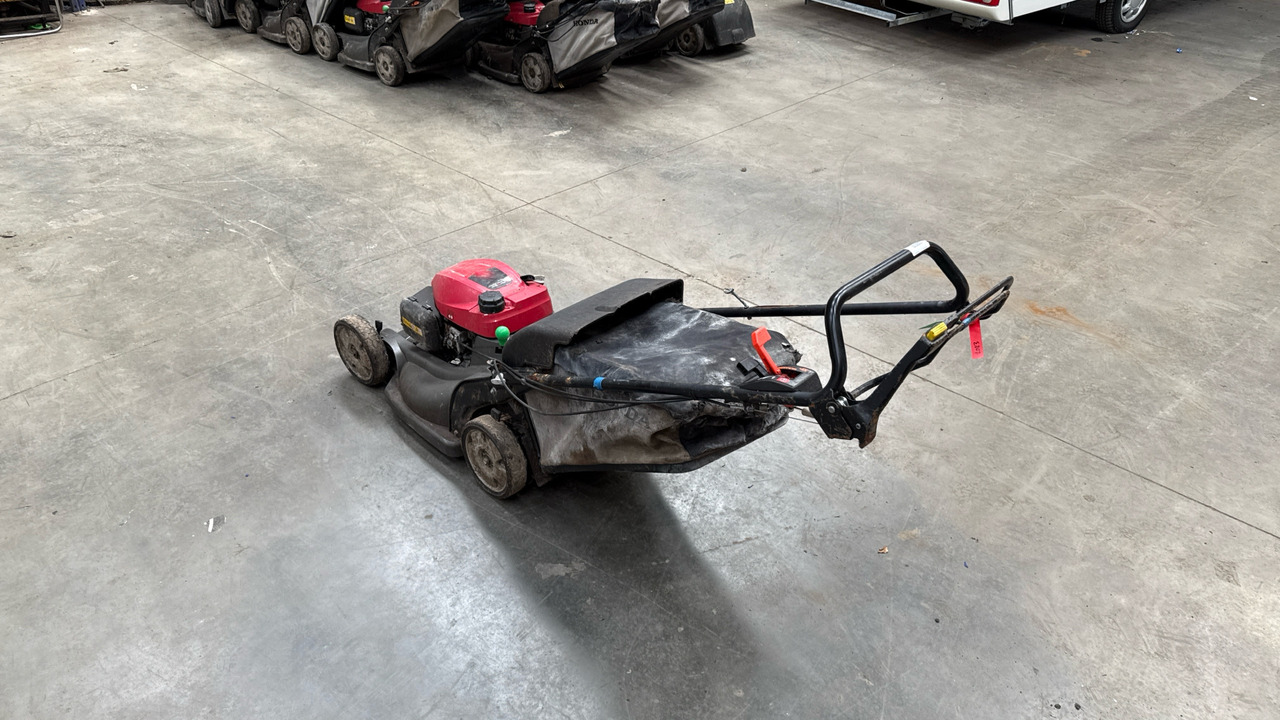 HONDA HRX537 C6 HXEA - معدات البناء: صور 1 HONDA HRX537 C6 HXEA - معدات البناء: صور 1