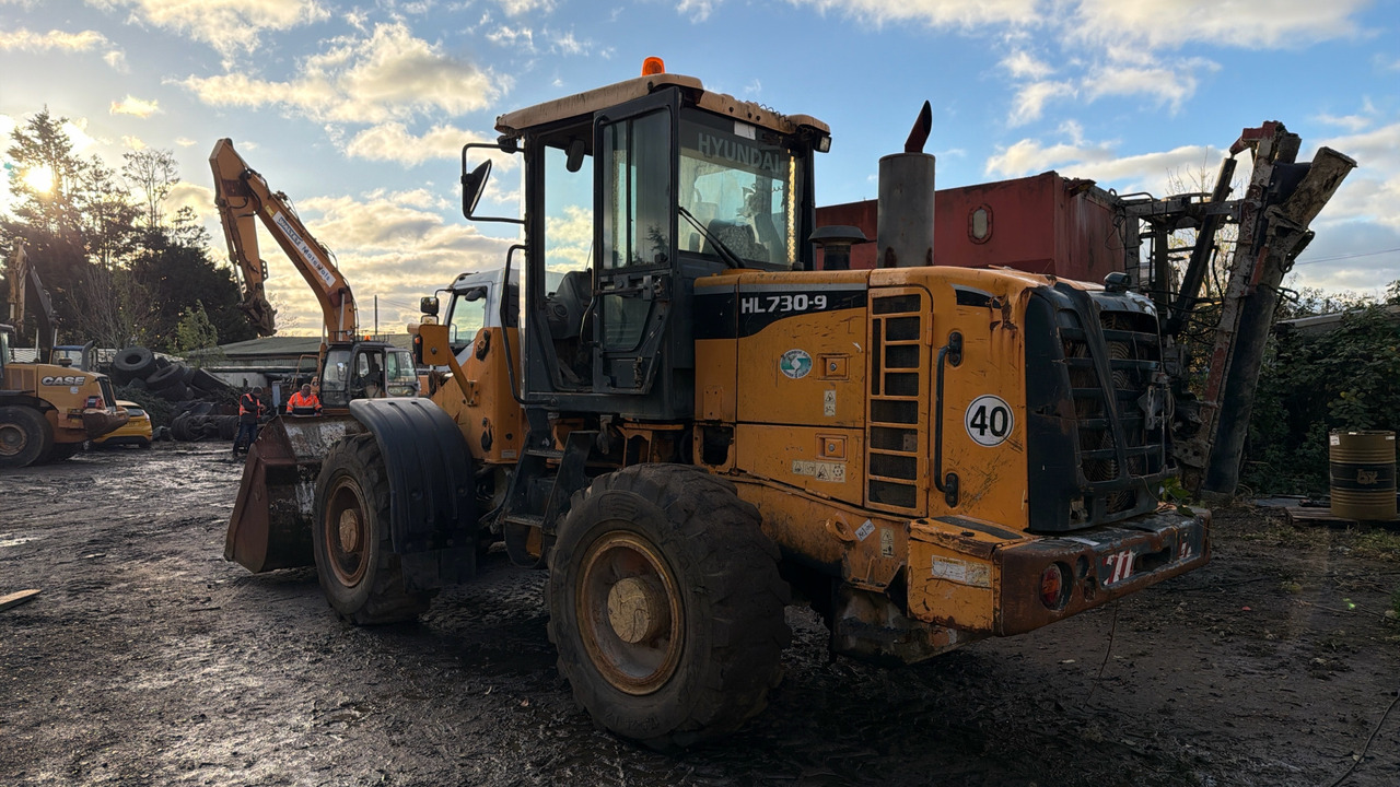 HYUNDAI HL73O-9 - اللودر بعجل: صور 4 HYUNDAI HL73O-9 - اللودر بعجل: صور 4