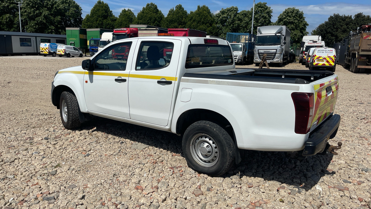 ISUZU D-MAX 1.9 Double Cab 4x4 - شاحنة البيك أب, الشاحنات الصغيرة كابينة مزدوجة: صور 3 ISUZU D-MAX 1.9 Double Cab 4x4 - شاحنة البيك أب, الشاحنات الصغيرة كابينة مزدوجة: صور 3