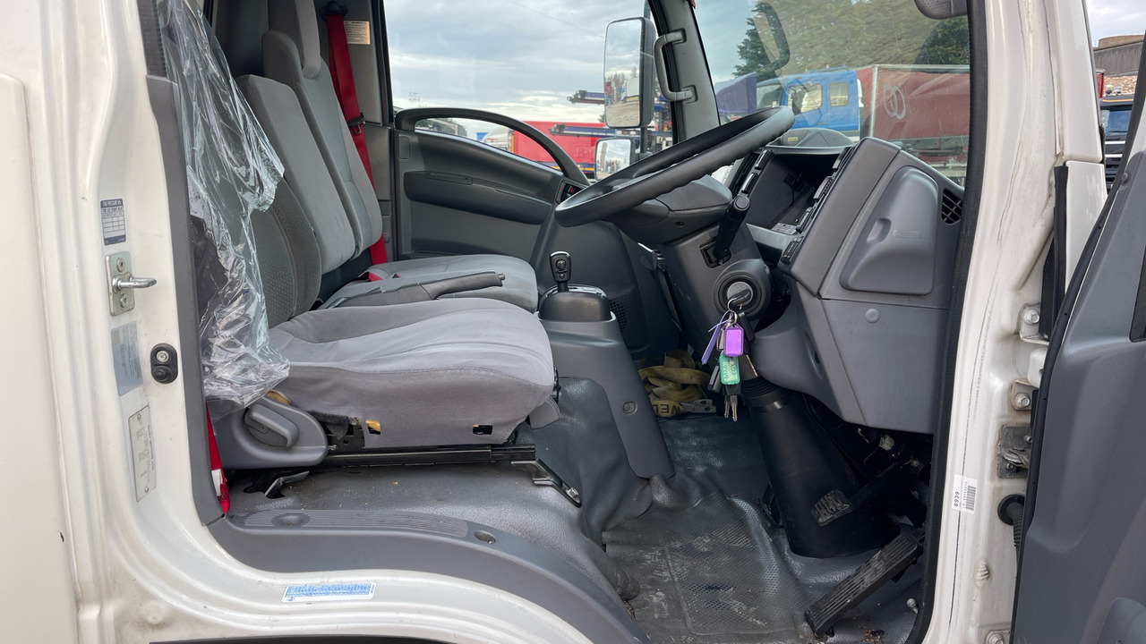 ISUZU N75 190 - مبردة شاحنة: صور 5 ISUZU N75 190 - مبردة شاحنة: صور 5