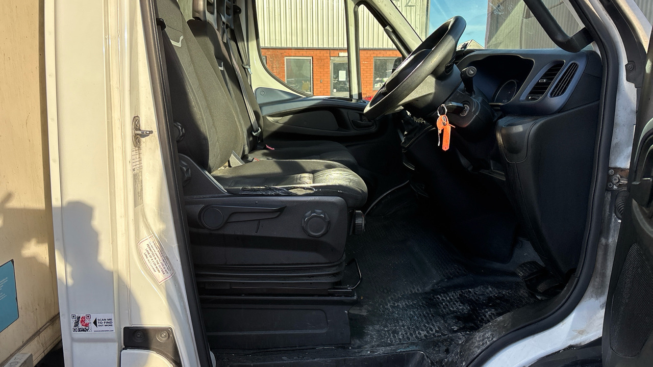 IVECO DAILY 70C18 - مبردة شاحنة: صور 5 IVECO DAILY 70C18 - مبردة شاحنة: صور 5