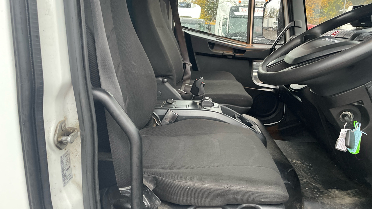 IVECO EUROCARGO 180-250 - شاحنة ستارة: صور 5 IVECO EUROCARGO 180-250 - شاحنة ستارة: صور 5