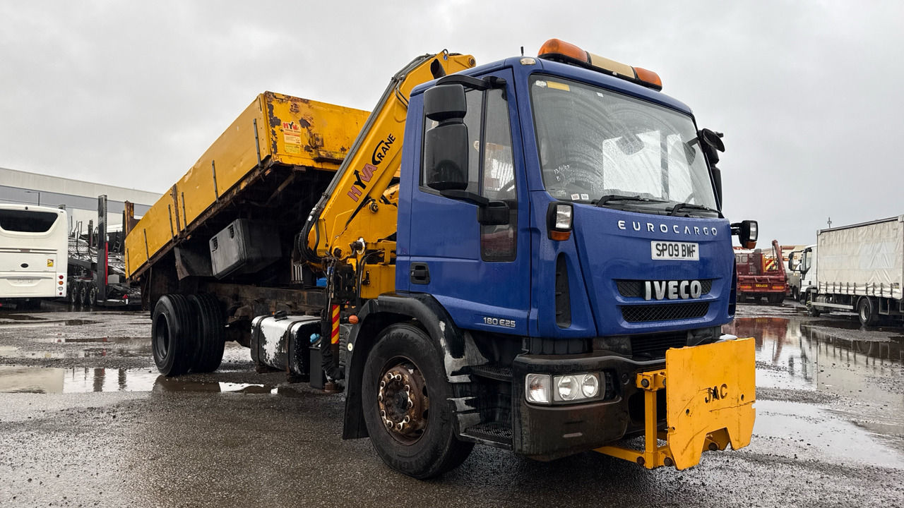 IVECO EUROCARGO 180E - قلابات, شاحنة كرين: صور 1 IVECO EUROCARGO 180E - قلابات, شاحنة كرين: صور 1