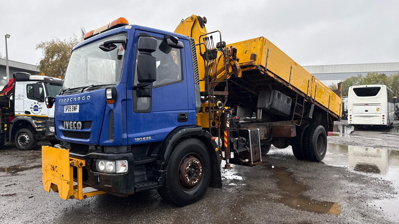 IVECO EUROCARGO 180E - قلابات, شاحنة كرين: صور 2 IVECO EUROCARGO 180E - قلابات, شاحنة كرين: صور 2