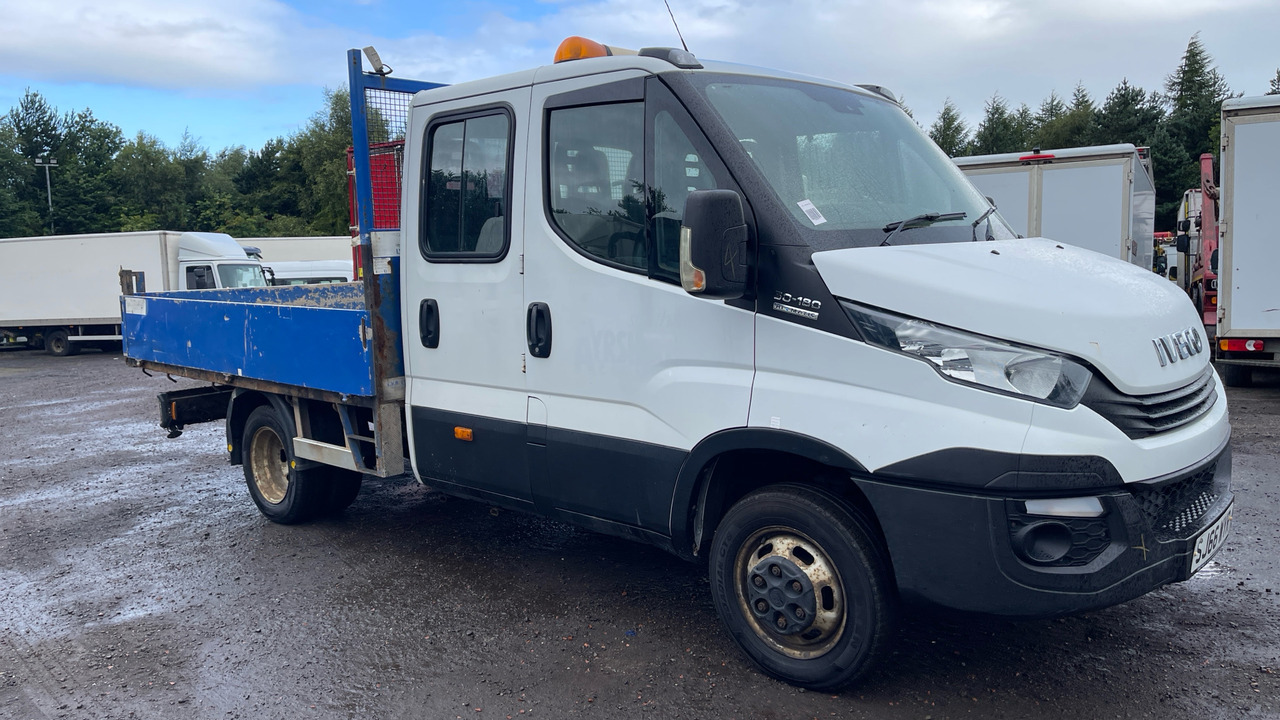 Iveco Daily 50-180 - الشاحنات الصغيرة المسطحة: صور 1 Iveco Daily 50-180 - الشاحنات الصغيرة المسطحة: صور 1