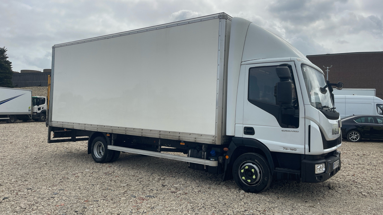 Iveco Eurocargo 75-160 - بصندوق مغلق شاحنة: صور 1 Iveco Eurocargo 75-160 - بصندوق مغلق شاحنة: صور 1