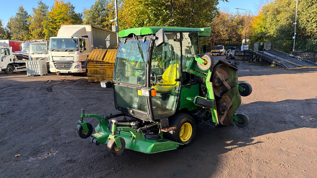 JOHN DEERE 1600 TURBO SERIES 2 - جزازة المروج: صور 2 JOHN DEERE 1600 TURBO SERIES 2 - جزازة المروج: صور 2