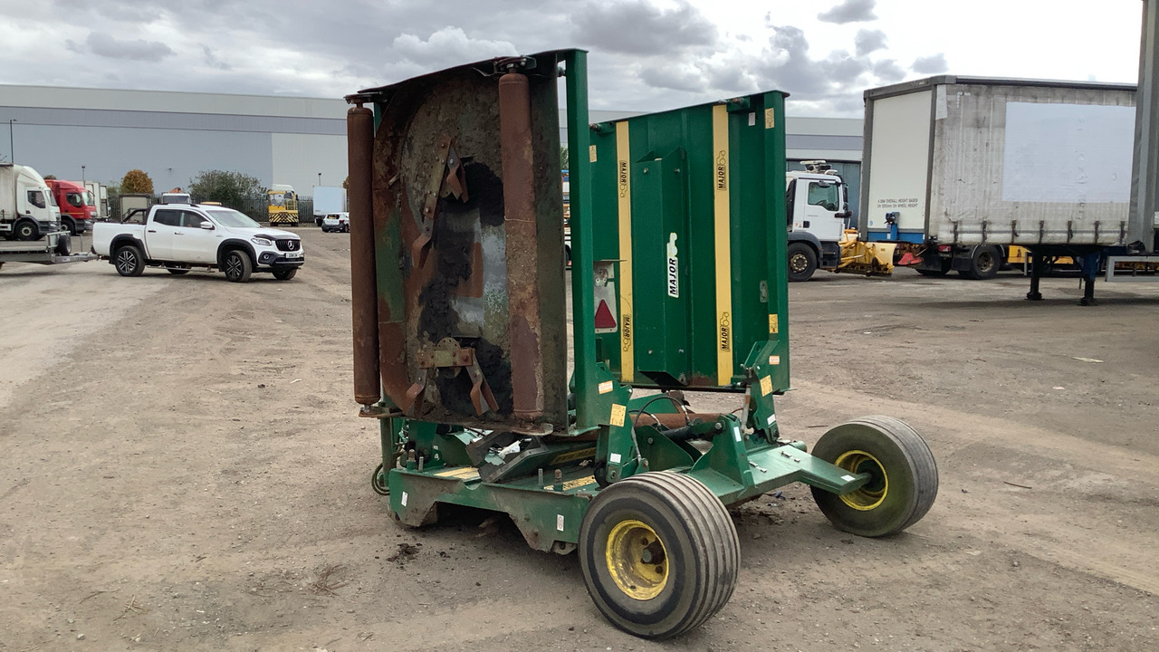 MAJOR 18000GR TRAILED ROLLERMOWER 13/438 - معدات البناء: صور 1 MAJOR 18000GR TRAILED ROLLERMOWER 13/438 - معدات البناء: صور 1