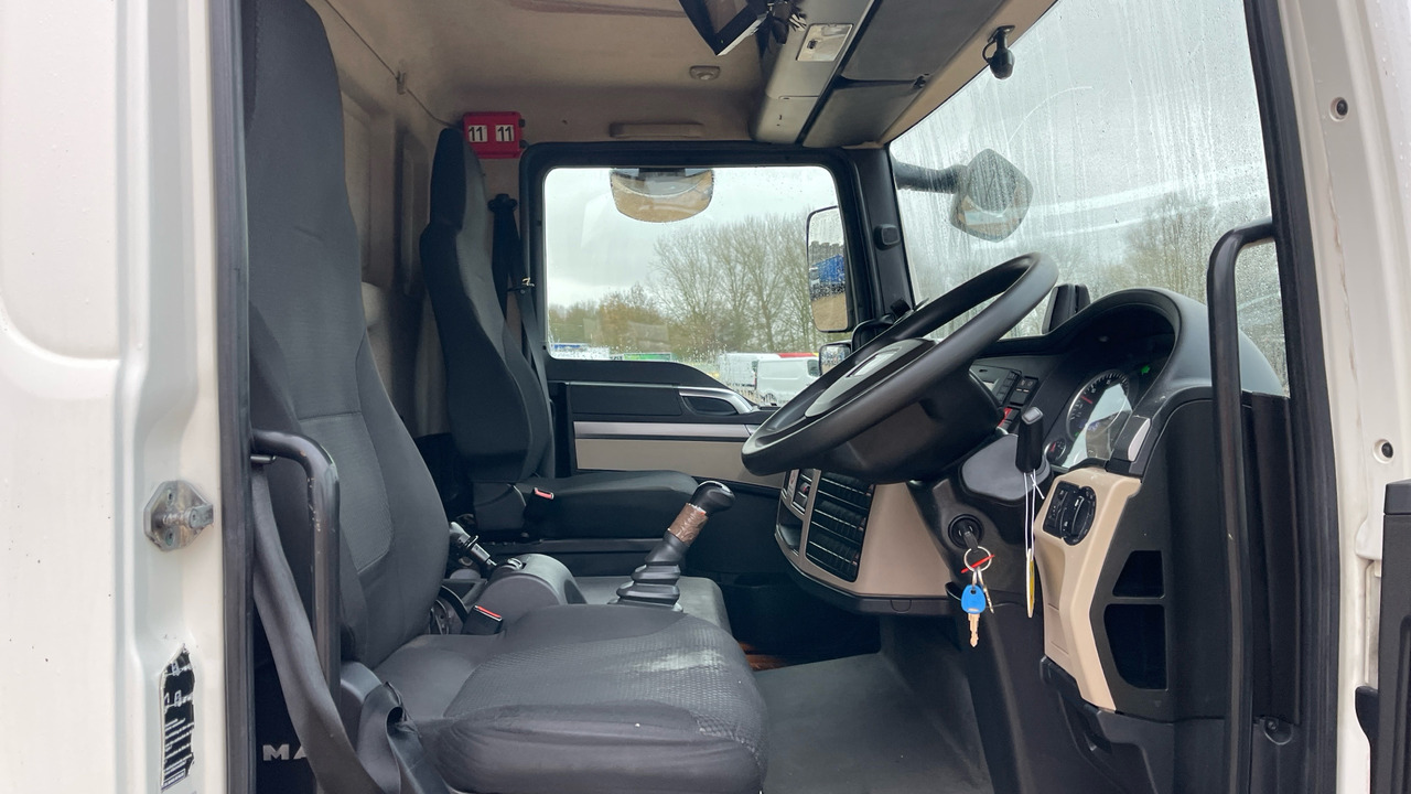 MAN TGL 12.190 - بصندوق مغلق شاحنة: صور 5 MAN TGL 12.190 - بصندوق مغلق شاحنة: صور 5