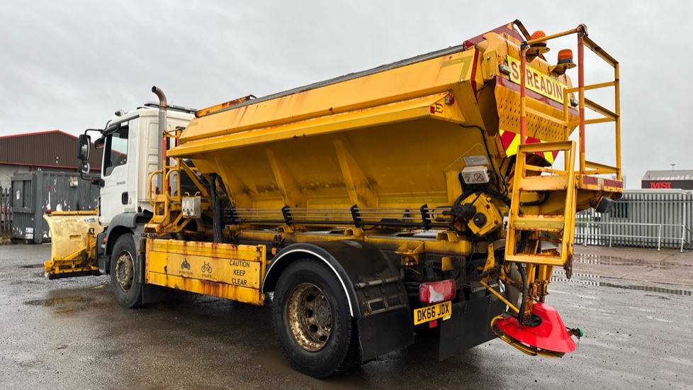 MAN TGM 18.250 - جرافة ثلج: صور 3 MAN TGM 18.250 - جرافة ثلج: صور 3