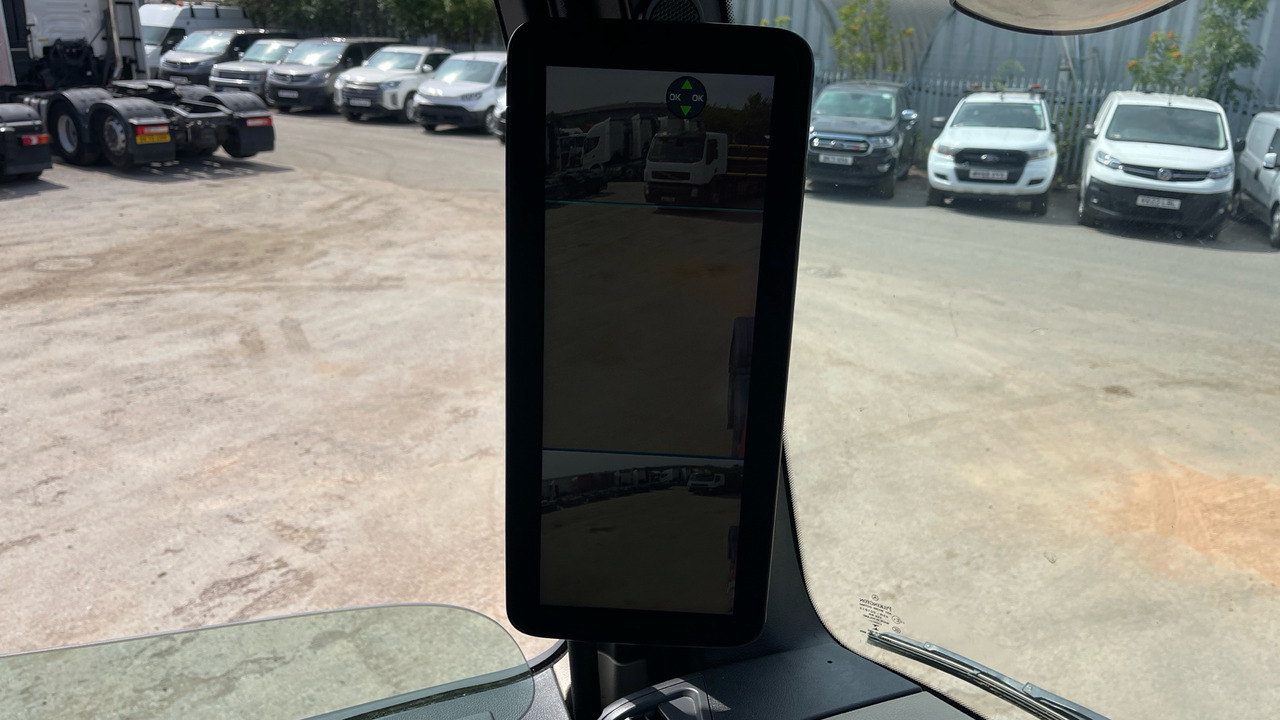 شاحنة جرار MERCEDES-BENZ ACTROS  2545: صور 17