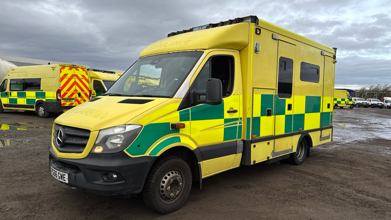 MERCEDES-BENZ SPRINTER  519 CDI - سيارة إسعاف: صور 2 MERCEDES-BENZ SPRINTER  519 CDI - سيارة إسعاف: صور 2