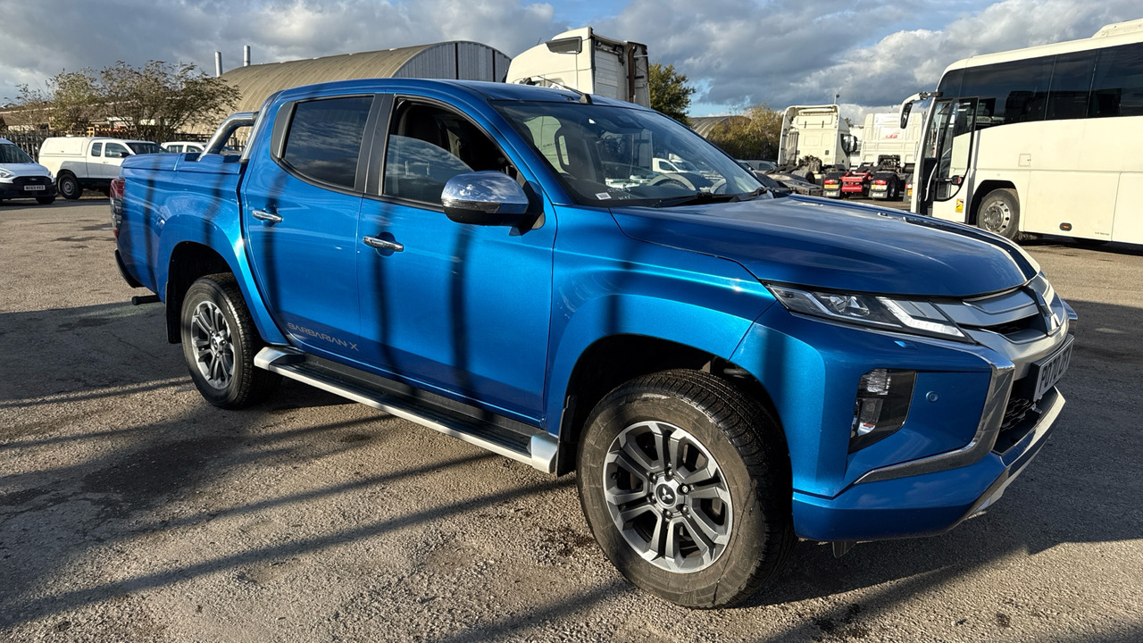 Mitsubishi L200 DI-D 2.3 Barbarian X 150PS - شاحنة البيك أب, الشاحنات الصغيرة كابينة مزدوجة: صور 1 Mitsubishi L200 DI-D 2.3 Barbarian X 150PS - شاحنة البيك أب, الشاحنات الصغيرة كابينة مزدوجة: صور 1