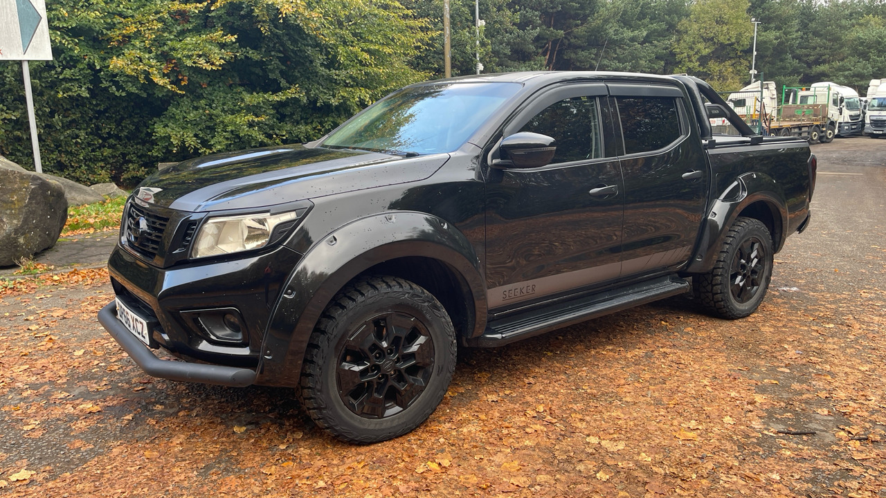Nissan Navara 2.3 dCi 190 - شاحنة البيك أب, الشاحنات الصغيرة كابينة مزدوجة: صور 2 Nissan Navara 2.3 dCi 190 - شاحنة البيك أب, الشاحنات الصغيرة كابينة مزدوجة: صور 2