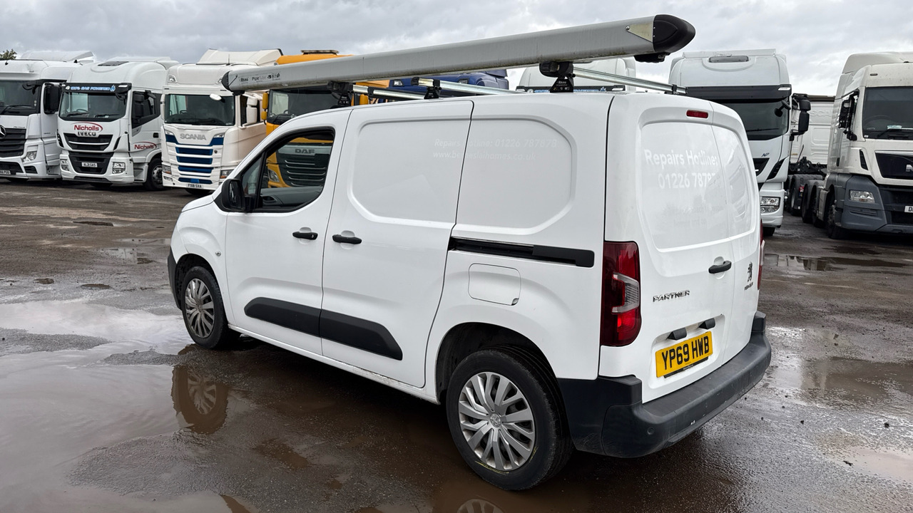 PEUGEOT PARTNER 1000 1.5 BlueHDi 100PS - فان المدمجة: صور 3 PEUGEOT PARTNER 1000 1.5 BlueHDi 100PS - فان المدمجة: صور 3