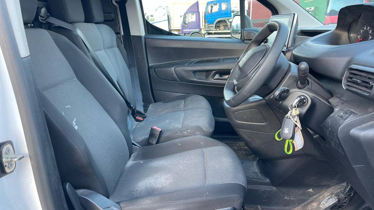 PEUGEOT PARTNER 850 1.5 BLUE HDI 100PS - فان المدمجة: صور 5 PEUGEOT PARTNER 850 1.5 BLUE HDI 100PS - فان المدمجة: صور 5