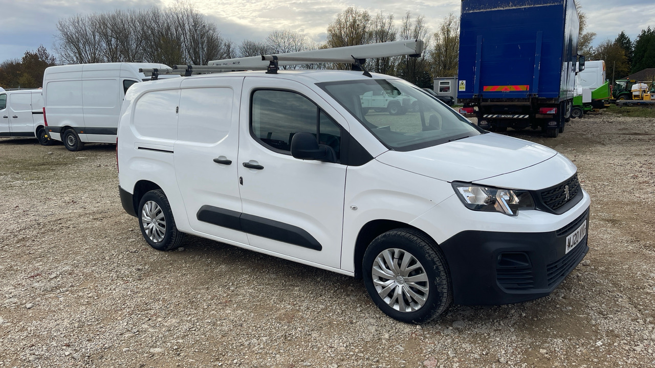 PEUGEOT PARTNER 850 1.5 BLUE HDI 100PS - فان المدمجة: صور 1 PEUGEOT PARTNER 850 1.5 BLUE HDI 100PS - فان المدمجة: صور 1