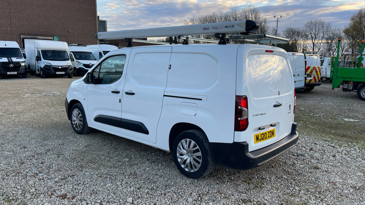 PEUGEOT PARTNER 850 1.5 BLUE HDI 100PS - فان المدمجة: صور 3 PEUGEOT PARTNER 850 1.5 BLUE HDI 100PS - فان المدمجة: صور 3