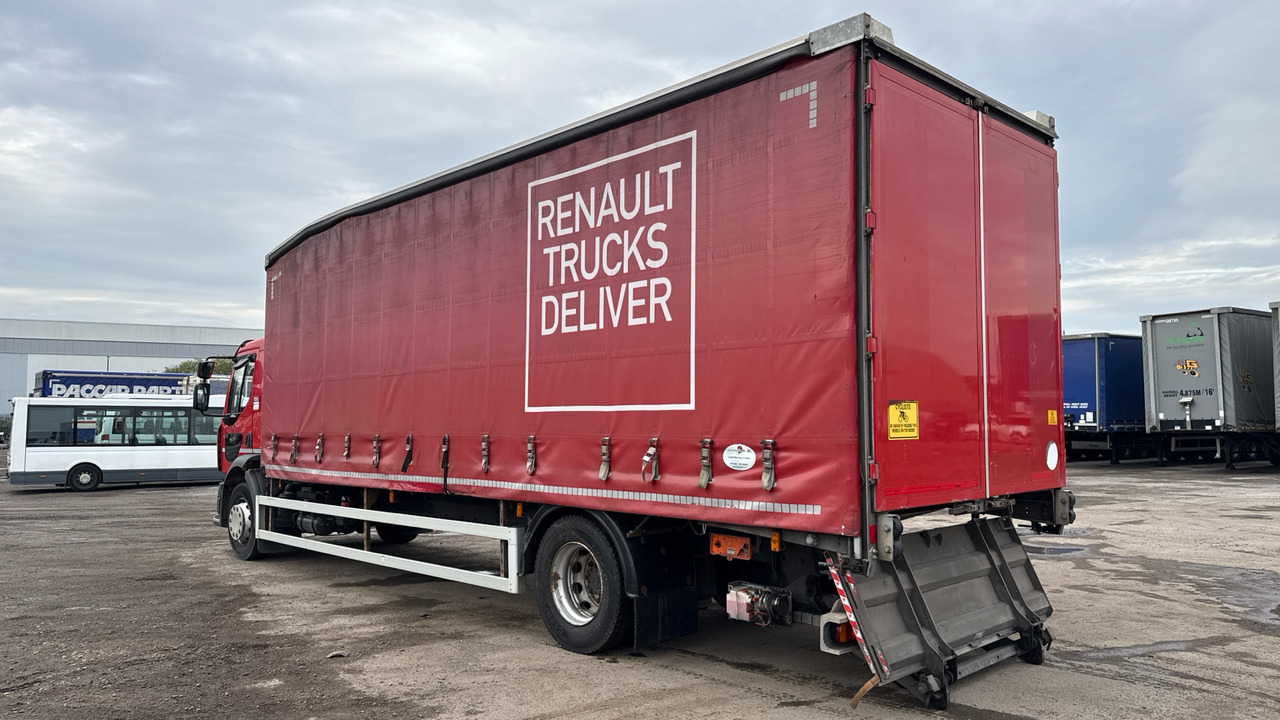 RENAULT D  18 - شاحنة ستارة: صور 3 RENAULT D  18 - شاحنة ستارة: صور 3